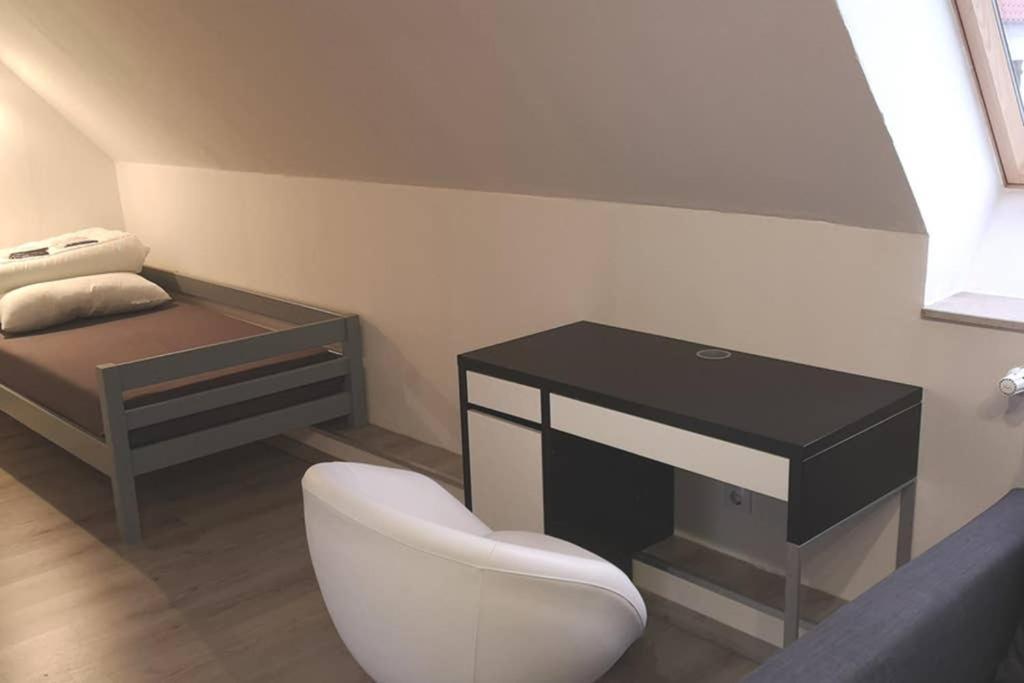 Haus 8 * Hohenwarsleben